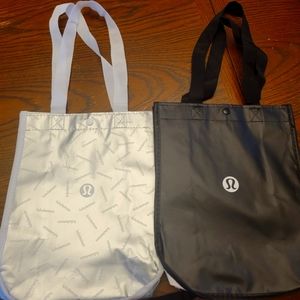Lululemon reusable bags